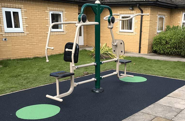 Outdoor Combination Chest Press and Pull Down Challenger, Fresh Air Fitness, Birmingham and Solihull MHT NHS