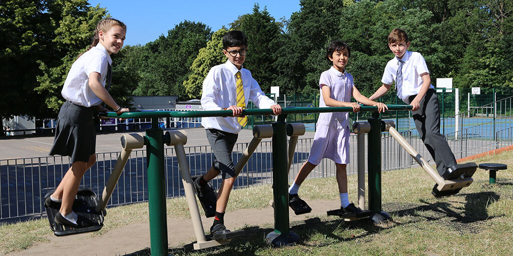 children using fresh air fitness cardio combo