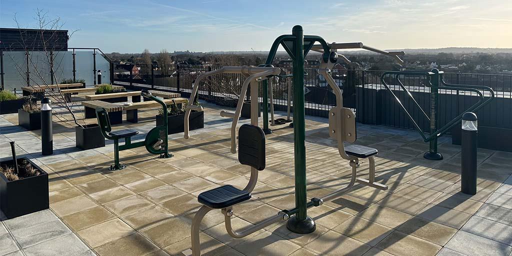 fresh air fitness rooftop outdoor gym